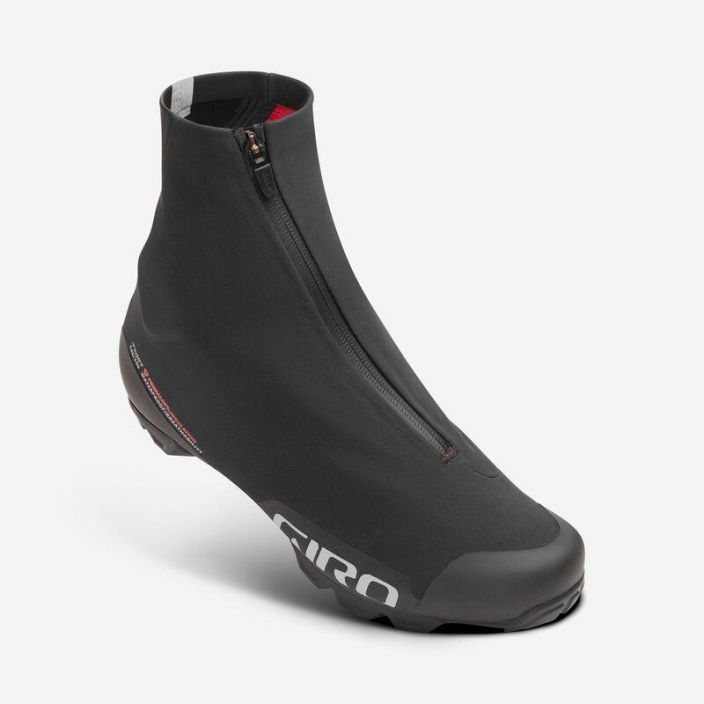 Ajokenka Giro Blaze THE ALL-NEW BLAZE™ IS OUR CORE WINTER CYCLING SHOE, FEATURING MODERN TECHNICAL MATERIALS AND DESIGN TO