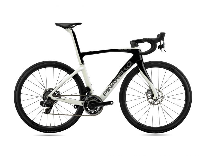 Pinarello F Disk Ultegra Di2 White 56 Runko: Pinarello F Vaihteet: 2x12 Eturattaat: Shimano Ultegra Kasetti: Shimano Ultegra