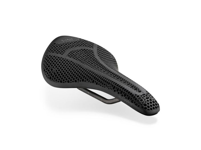 Satula Fizik Tempo Aliante R1 Adaptive Our long-distance road cycling saddle, designed with a waved profile, carbon rail