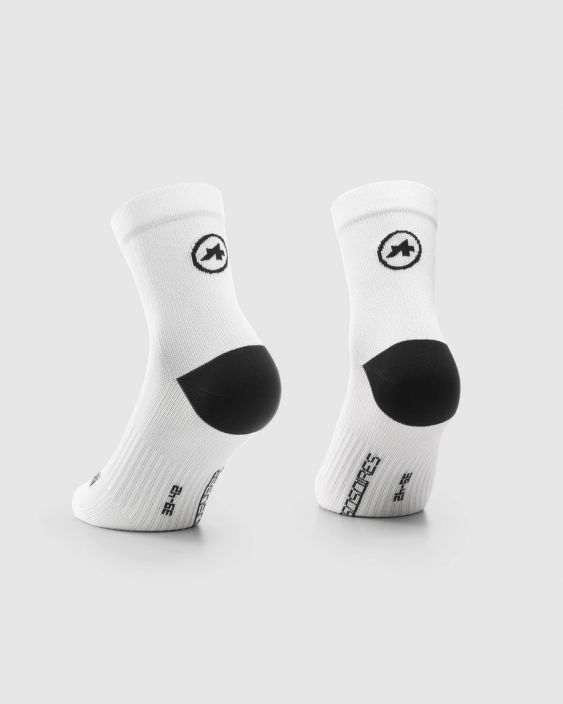 Sukka Assos Essense Socks Low - 2 paria Our most minimal, essential cycling sock, built to wick moisture, dry fast, and