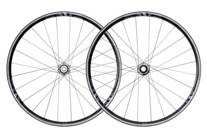 Kiekkopari Enve G23 XDR Valmistaja: Enve Vanteen materiaali: Hiilikuitu Koko: 622 Korkeus: 25mm Vanteentyyppi: Tubeless